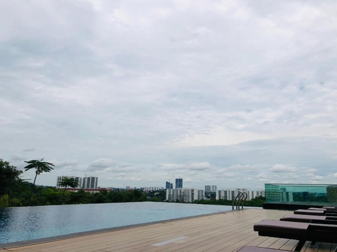 Southkey Mosaic By Antlerzone Apartment Johor Bahru Luaran gambar